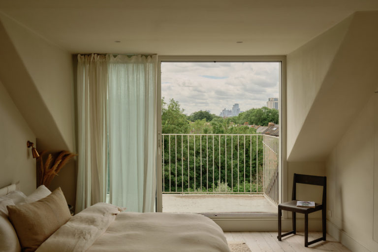 ELEMENTS LONDON, N4 SHOOTFACTORY - LONDON HOUSES
