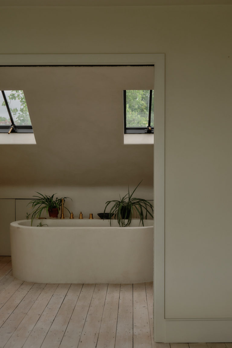 ELEMENTS LONDON, N4 SHOOTFACTORY - LONDON HOUSES