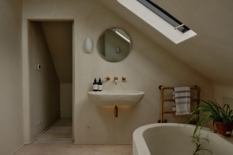 ELEMENTS LONDON, N4 SHOOTFACTORY - LONDON HOUSES