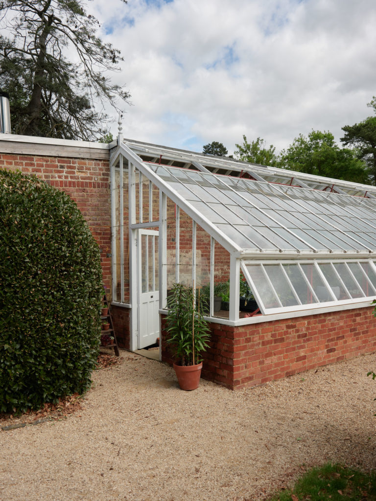 LEIGHTON HOUSE BUCKINGHAMSHIRE, LU7 - SHOOTFACTORY - OTHER UK HOUSES