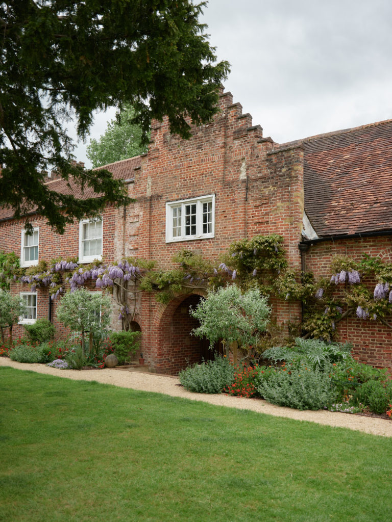 LEIGHTON HOUSE BUCKINGHAMSHIRE, LU7 - SHOOTFACTORY - OTHER UK HOUSES