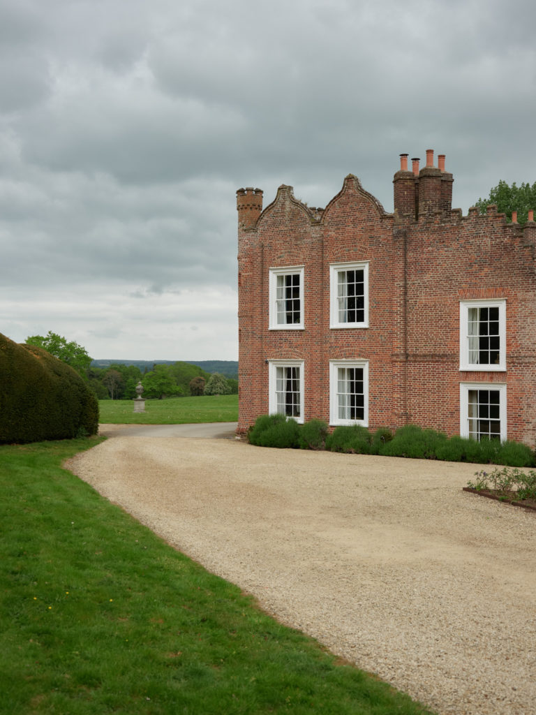 LEIGHTON HOUSE BUCKINGHAMSHIRE, LU7 - SHOOTFACTORY - OTHER UK HOUSES