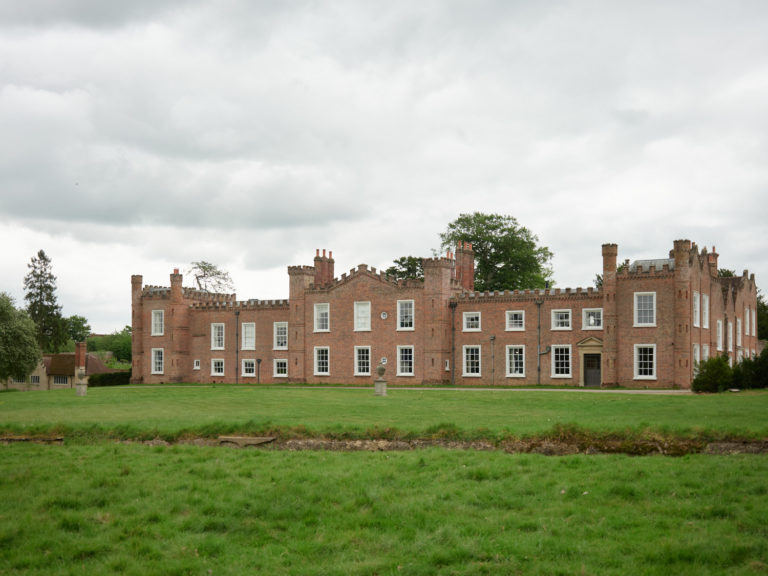 LEIGHTON HOUSE BUCKINGHAMSHIRE, LU7 - SHOOTFACTORY - OTHER UK HOUSES