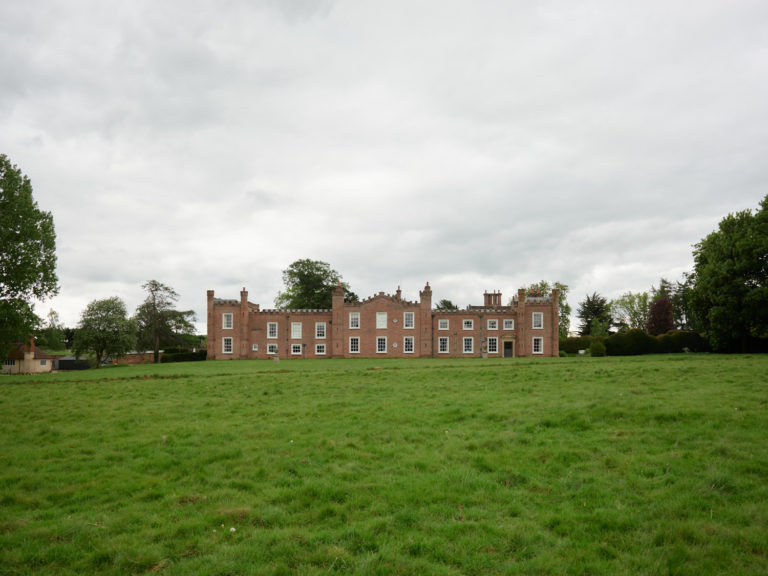 LEIGHTON HOUSE BUCKINGHAMSHIRE, LU7 - SHOOTFACTORY - OTHER UK HOUSES