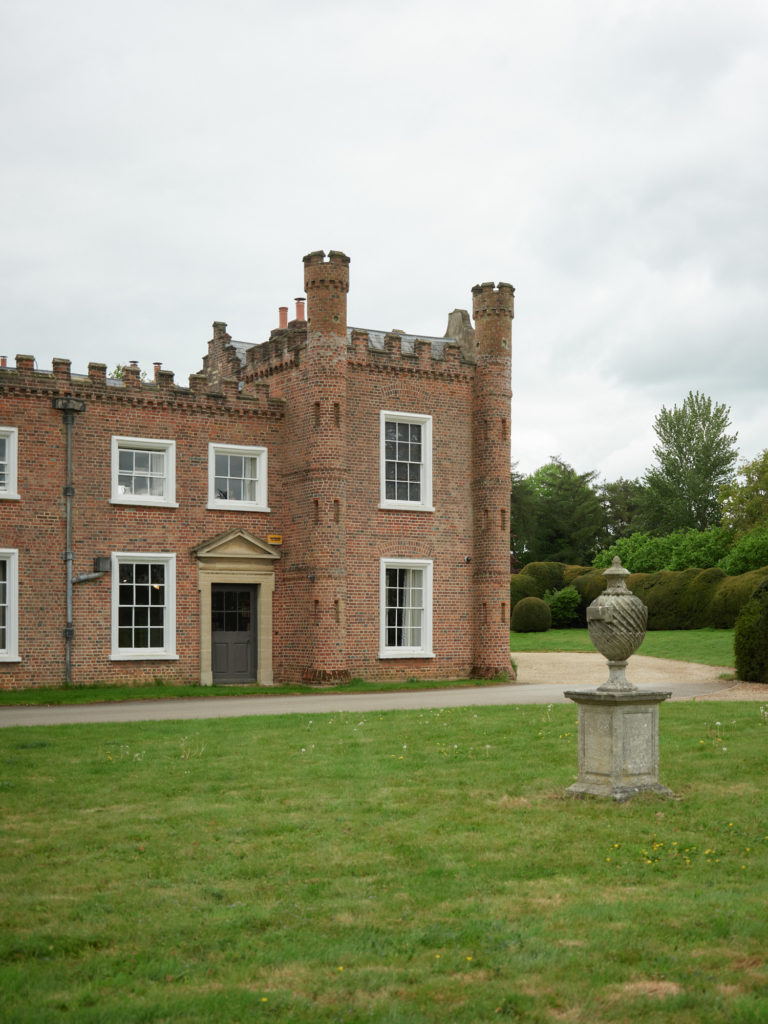LEIGHTON HOUSE BUCKINGHAMSHIRE, LU7 - SHOOTFACTORY - OTHER UK HOUSES