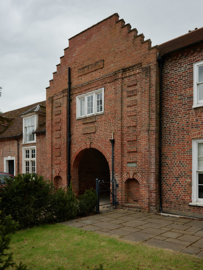 LEIGHTON HOUSE BUCKINGHAMSHIRE, LU7 - SHOOTFACTORY - OTHER UK HOUSES