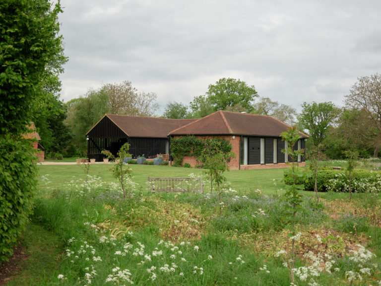 LEIGHTON HOUSE BUCKINGHAMSHIRE, LU7 - SHOOTFACTORY - OTHER UK HOUSES