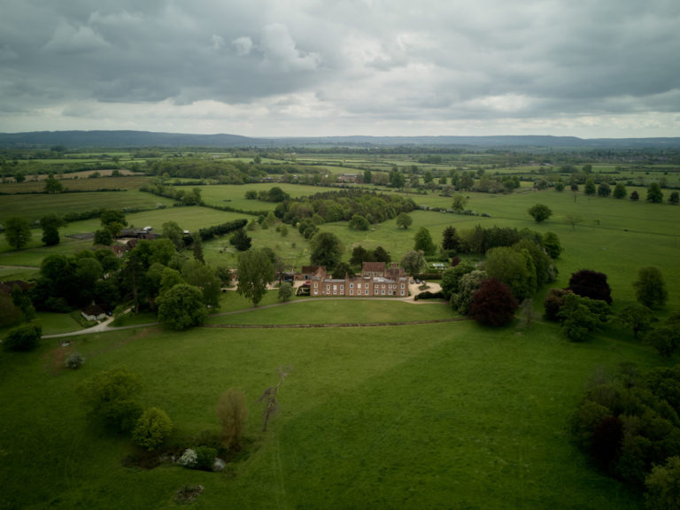 LEIGHTON HOUSE BUCKINGHAMSHIRE, LU7 - SHOOTFACTORY - OTHER UK HOUSES
