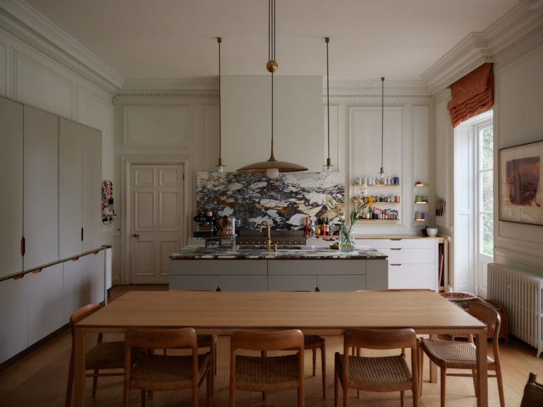 LEIGHTON HOUSE BUCKINGHAMSHIRE, LU7 - SHOOTFACTORY - OTHER UK HOUSES