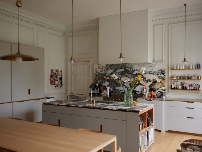 LEIGHTON HOUSE BUCKINGHAMSHIRE, LU7 - SHOOTFACTORY - OTHER UK HOUSES