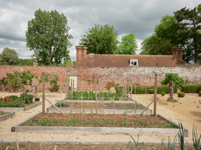 LEIGHTON HOUSE BUCKINGHAMSHIRE, LU7 - SHOOTFACTORY - OTHER UK HOUSES