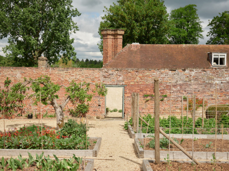 LEIGHTON HOUSE BUCKINGHAMSHIRE, LU7 - SHOOTFACTORY - OTHER UK HOUSES