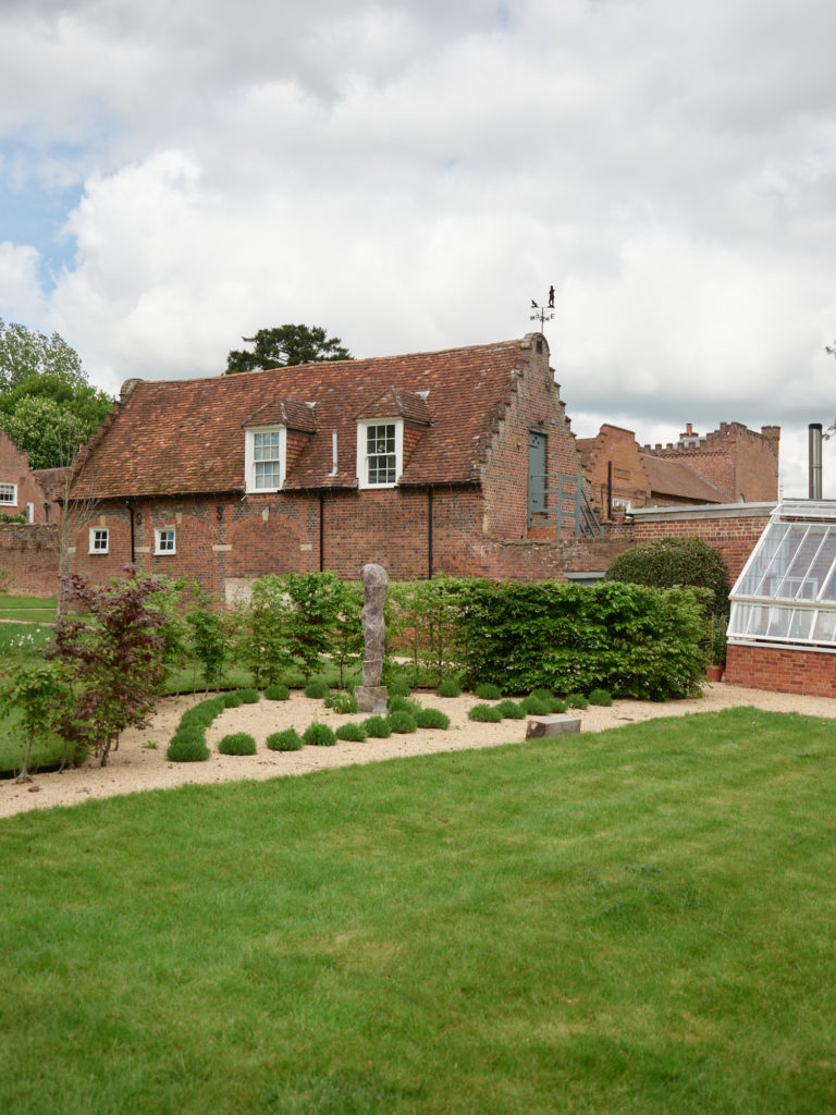 LEIGHTON HOUSE BUCKINGHAMSHIRE, LU7 - SHOOTFACTORY - OTHER UK HOUSES