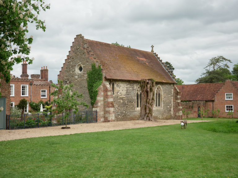 LEIGHTON HOUSE BUCKINGHAMSHIRE, LU7 - SHOOTFACTORY - OTHER UK HOUSES