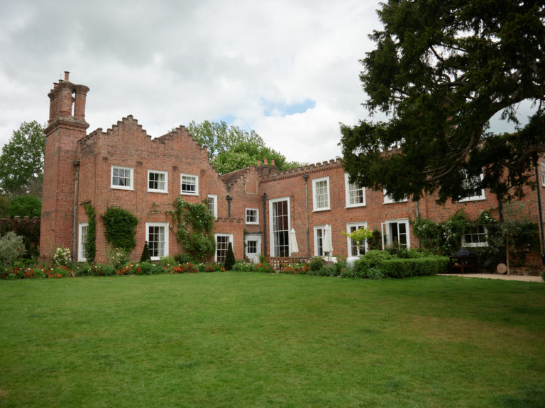 LEIGHTON HOUSE BUCKINGHAMSHIRE, LU7 - SHOOTFACTORY - OTHER UK HOUSES