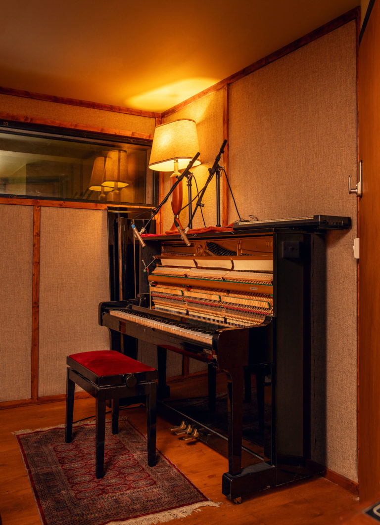 ORBB, LONDON, E17 - SHOOTFACTORY - QUIRKY & UNUSUAL LOCATIONS