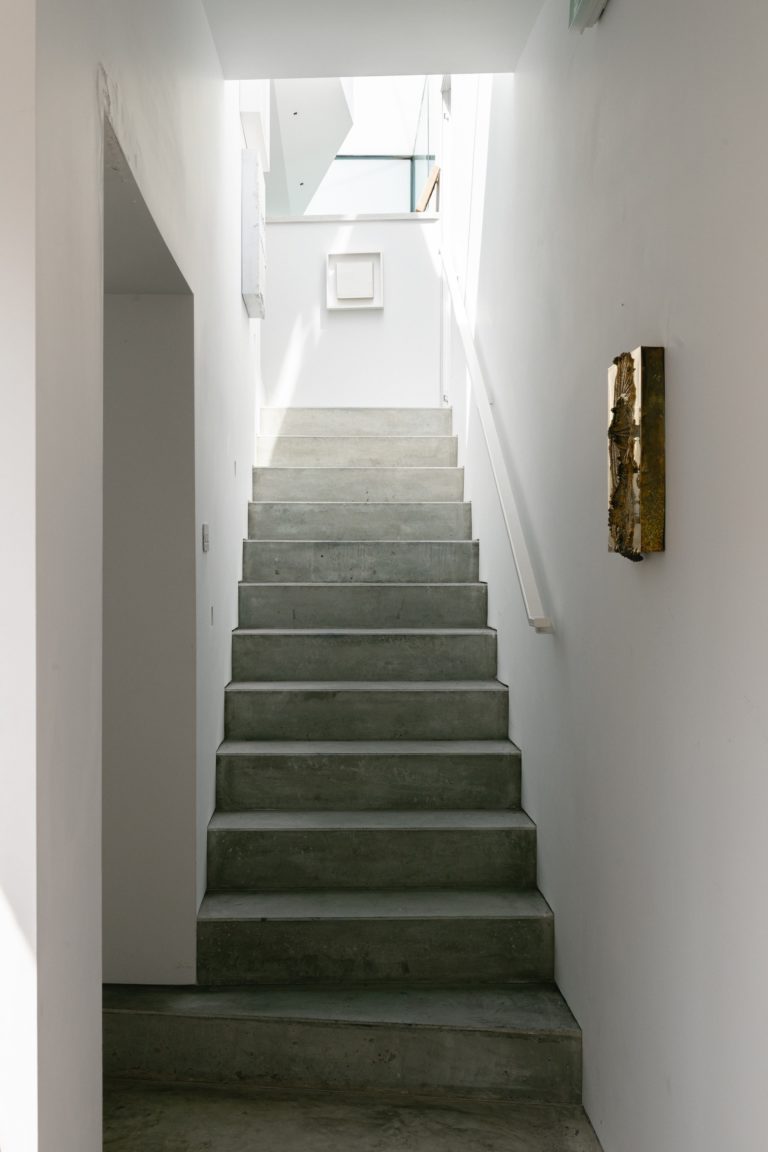 TEDDINGTON STUDIO LONDON, TW11 - SHOOTFACTORY - LONDON HOUSES