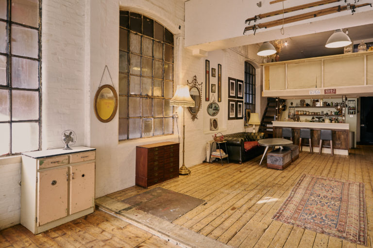 ARTHOUSE LONDON, EN5 - SHOOTFACTORY - PHOTOGRAPHIC STUDIOS