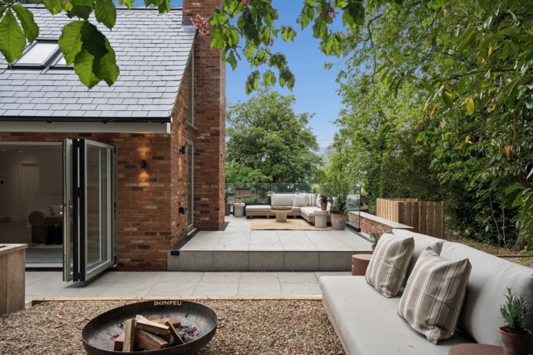 BRICKHILL MILTON KEYNES, MK17 - SHOOTFACTORY - OTHER UK HOUSES