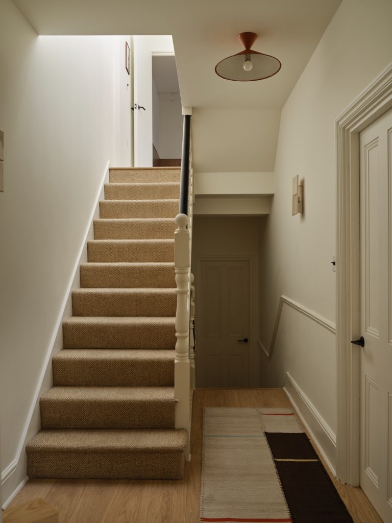 DUNCOMBE LONDON, SE23 SHOOTFACTORY - LONDON HOUSES