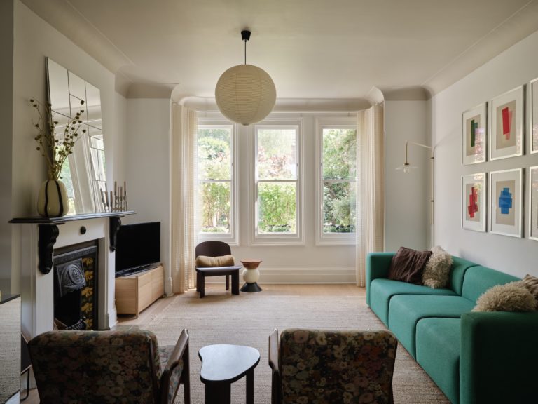 DUNCOMBE LONDON, SE23 SHOOTFACTORY - LONDON HOUSES