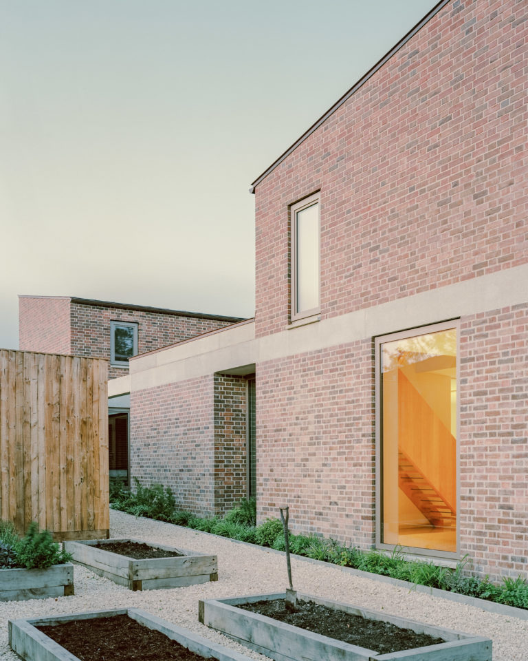 MONKTON WEST SUSSEX, RH17 - SHOOTFACTORY - OTHER UK HOUSES