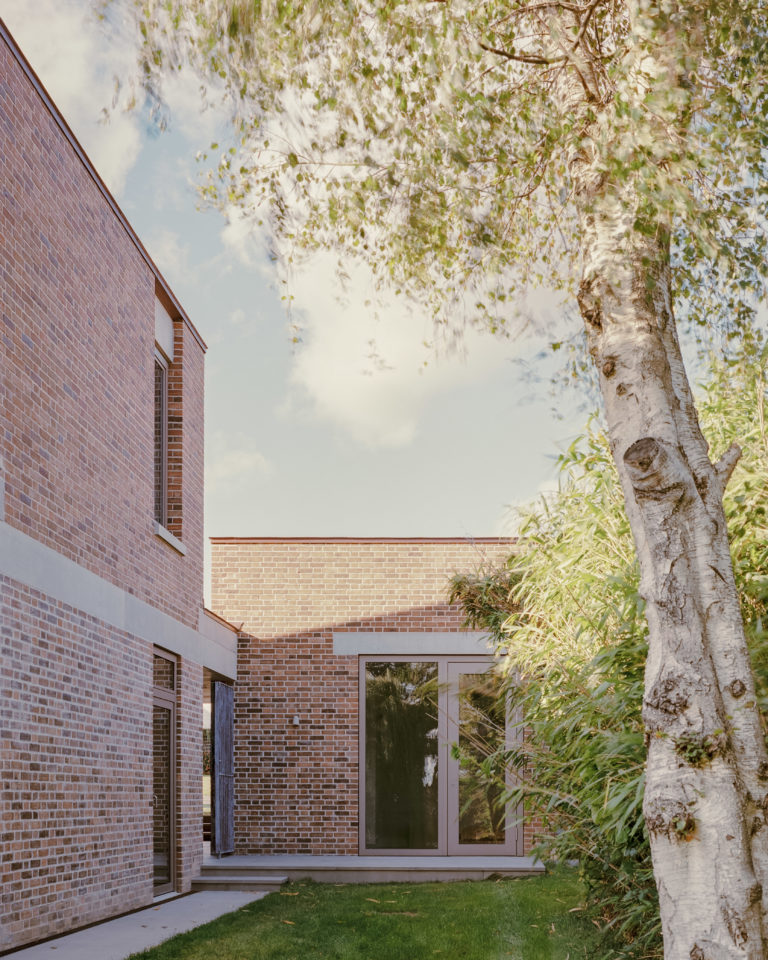 MONKTON WEST SUSSEX, RH17 - SHOOTFACTORY - OTHER UK HOUSES