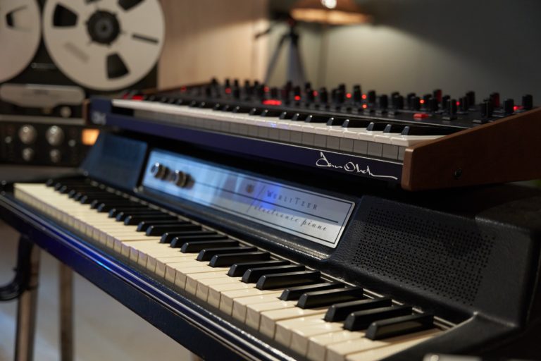 MUSIC STUDIO LONDON, SE8 - SHOOTFACTORY - QUIRKY & UNUSUAL LOCATIONS