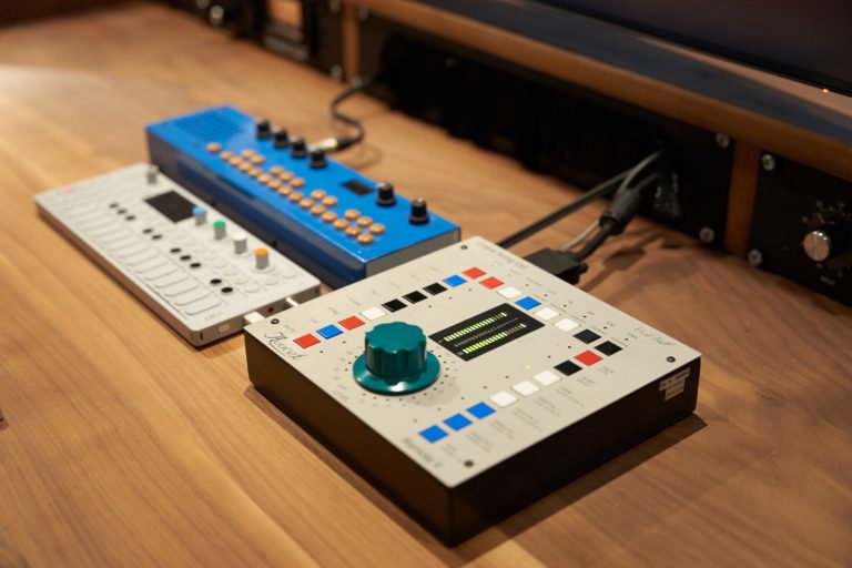 MUSIC STUDIO LONDON, SE8 - SHOOTFACTORY - QUIRKY & UNUSUAL LOCATIONS
