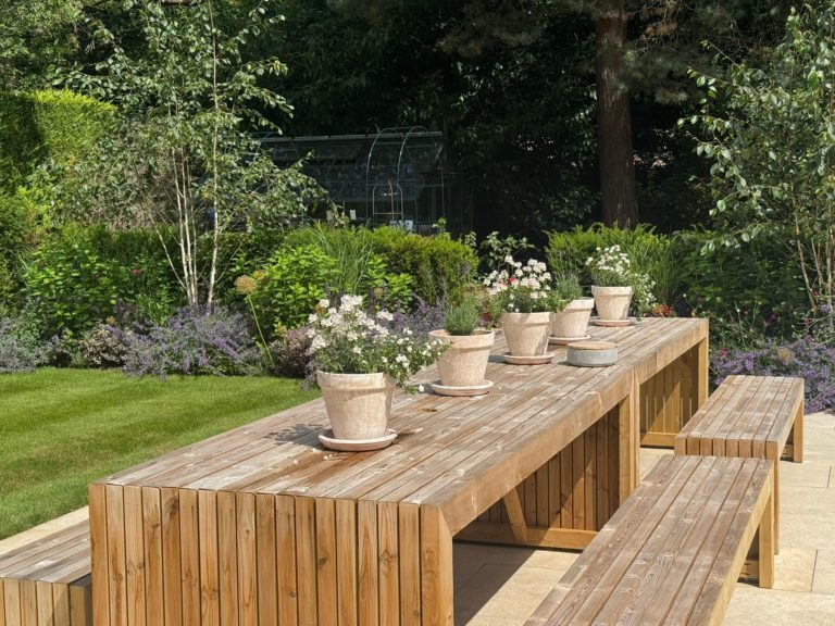 ONSLOW-WALTON-ON-THAMES-KT12-SHOOTFACTORY-OTHER-UK-HOUSES