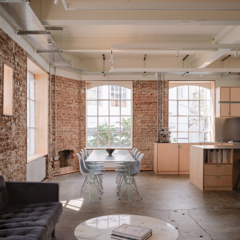 WAREHOUSE STUDIO SPACE LONDON, W12 - SHOOTFACTORY - COMMERCIAL & INDUSTRIA