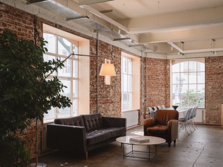 WAREHOUSE STUDIO SPACE LONDON, W12 - SHOOTFACTORY - COMMERCIAL & INDUSTRIA