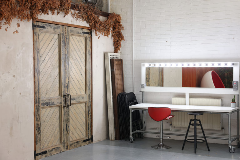 WHITEHOUSE LONDON, EN5 - SHOOTFACTORY - PHOTOGRAPHIC STUDIOS