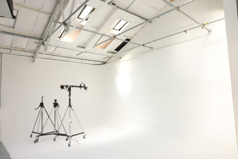 WHITEHOUSE LONDON, EN5 - SHOOTFACTORY - PHOTOGRAPHIC STUDIOS