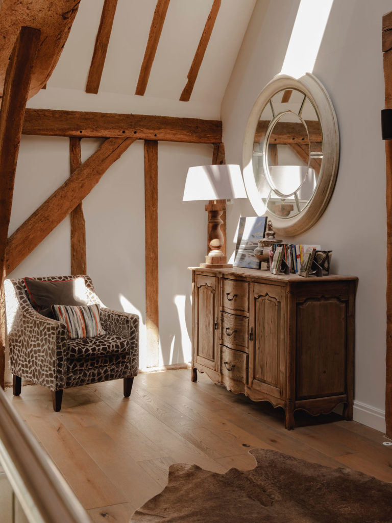 NUFFIELD-RG9 - Barn Conversion Photoshoot Location - SHOOTFACTORY