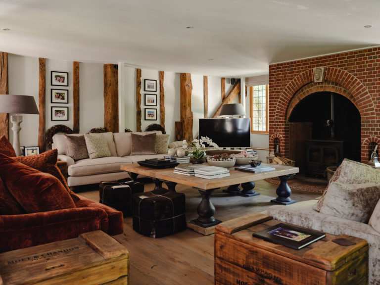 NUFFIELD-RG9 - Barn Conversion Photoshoot Location - SHOOTFACTORY