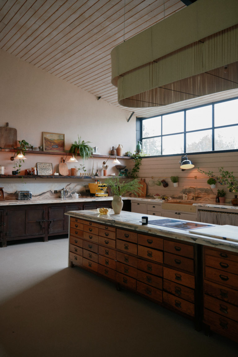 BONINGTON LOUGHBOROUGH, LE12 - SHOOTFACTORY - OTHER UK HOUSES