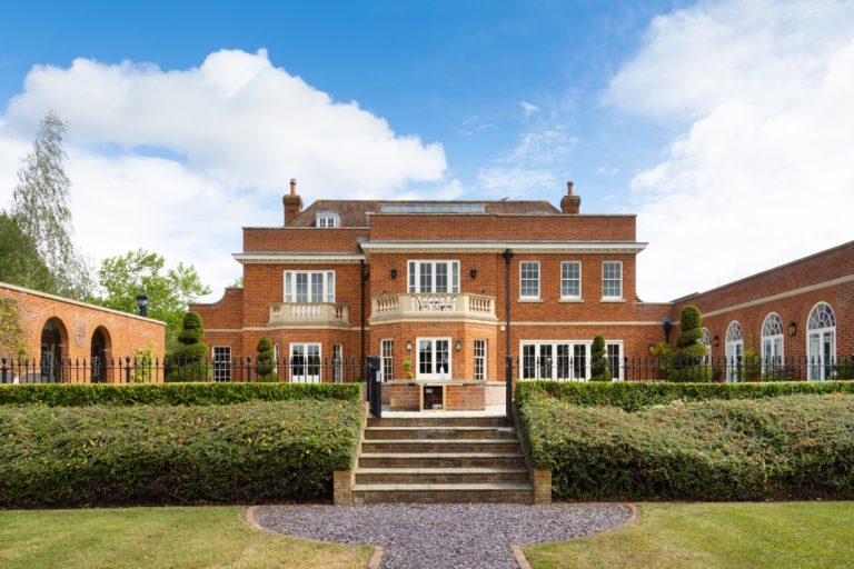 BROXBOURNE HERTFORDSHIRE, EN10 - SHOOTFACTORY - OTHER UK HOUSES