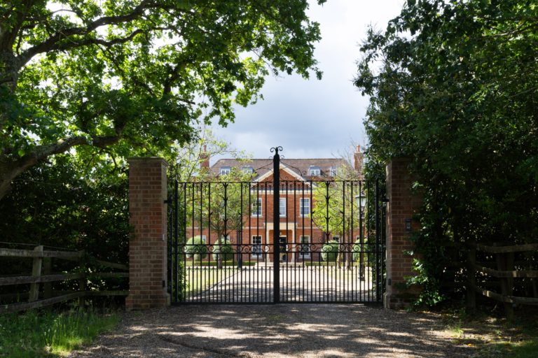 BROXBOURNE HERTFORDSHIRE, EN10 - SHOOTFACTORY - OTHER UK HOUSES