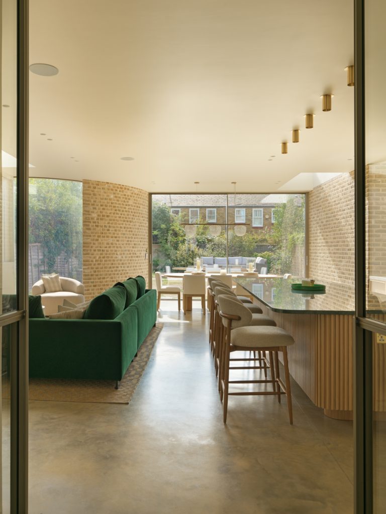 COMMON HOUSE, SW12 SHOOTFACTORY - LONDON HOUSES