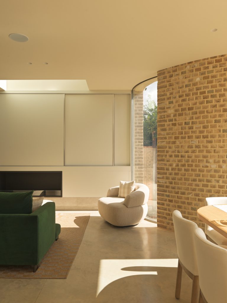 COMMON HOUSE, SW12 SHOOTFACTORY - LONDON HOUSES