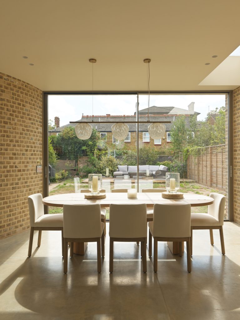 COMMON HOUSE, SW12 SHOOTFACTORY - LONDON HOUSES