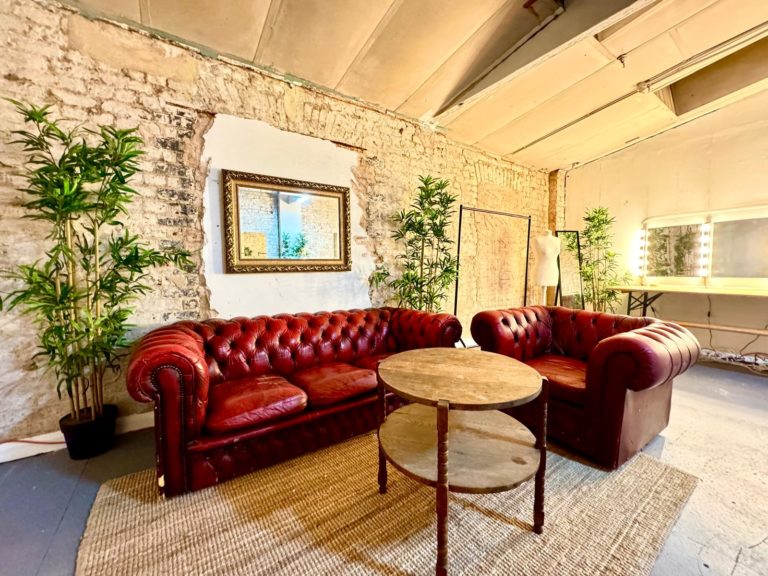 PAGES LONDON, SE1 - SHOOTFACTORY - COMMERCIAL & INDUSTRIAL
