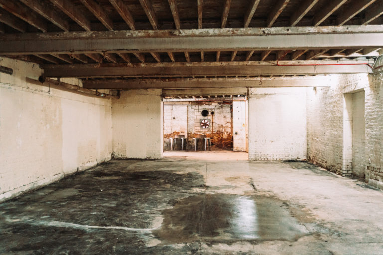 PAGES LONDON, SE1 - SHOOTFACTORY - COMMERCIAL & INDUSTRIAL
