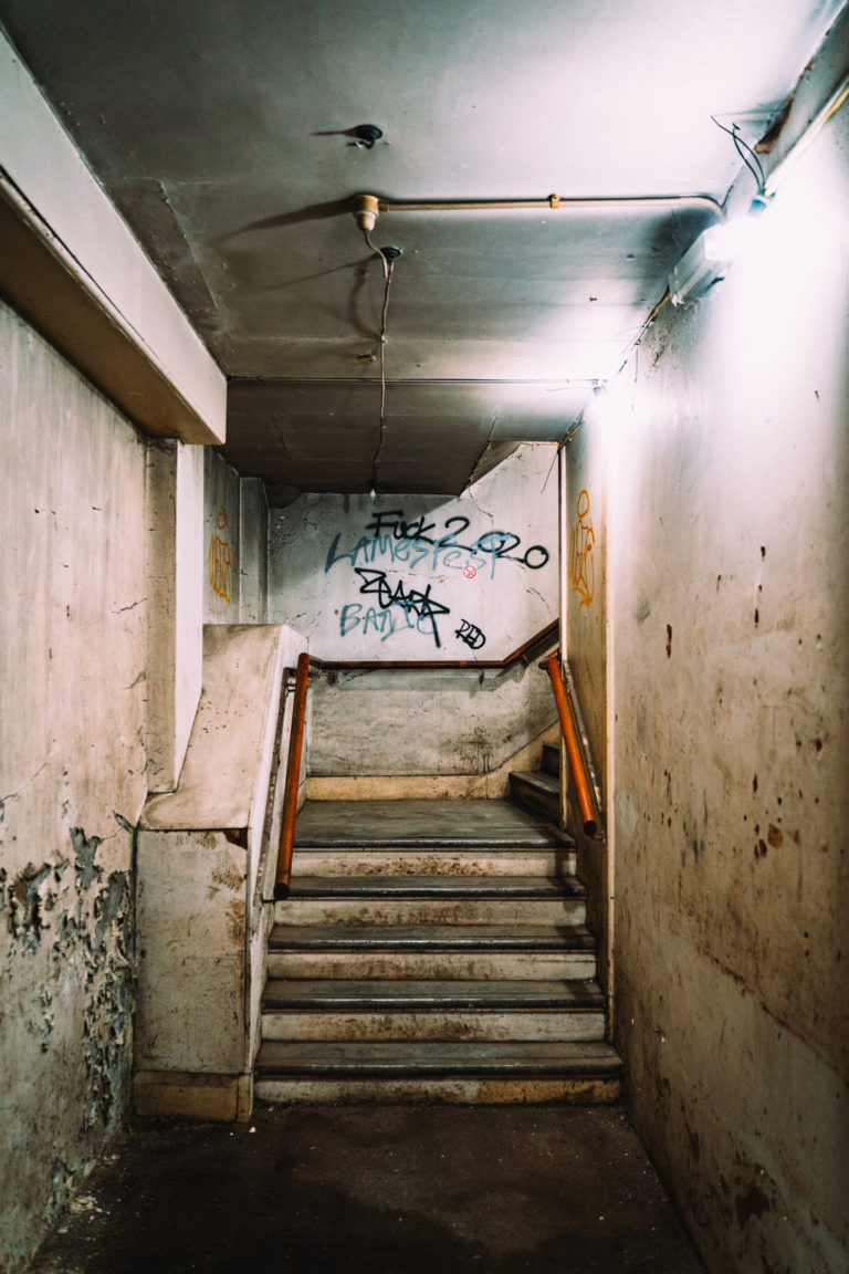 PAGES LONDON, SE1 - SHOOTFACTORY - COMMERCIAL & INDUSTRIAL