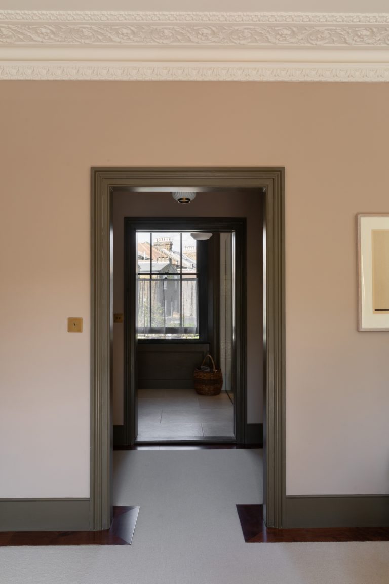 FINBURY PARK LONDON, N4 SHOOTFACTORY - LONDON HOUSES