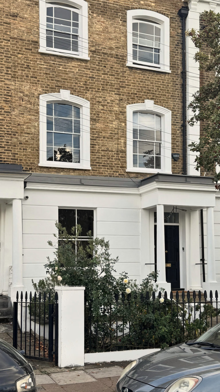 GROVE LONDON, N1 SHOOTFACTORY - LONDON HOUSES