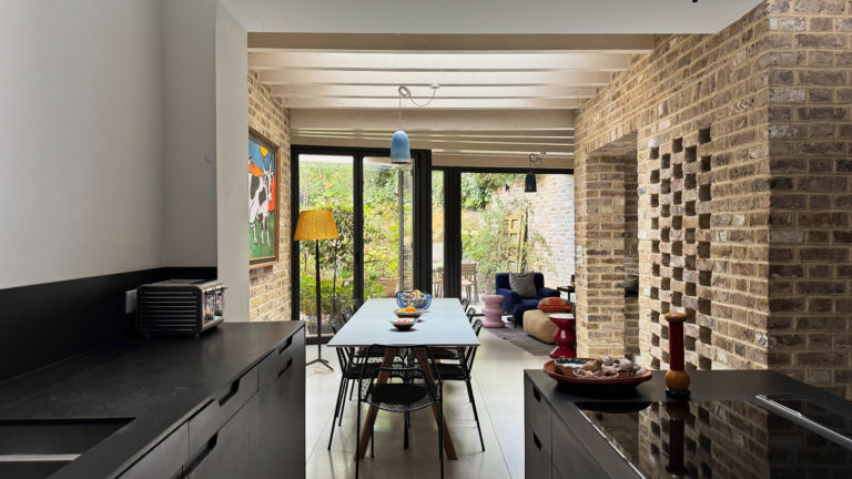 GROVE LONDON, N1 SHOOTFACTORY - LONDON HOUSES