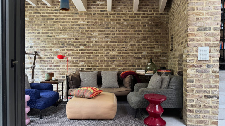 GROVE LONDON, N1 SHOOTFACTORY - LONDON HOUSES