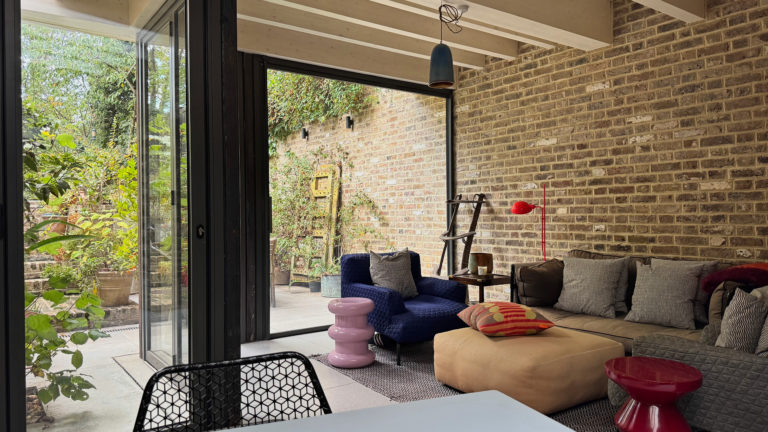 GROVE LONDON, N1 SHOOTFACTORY - LONDON HOUSES